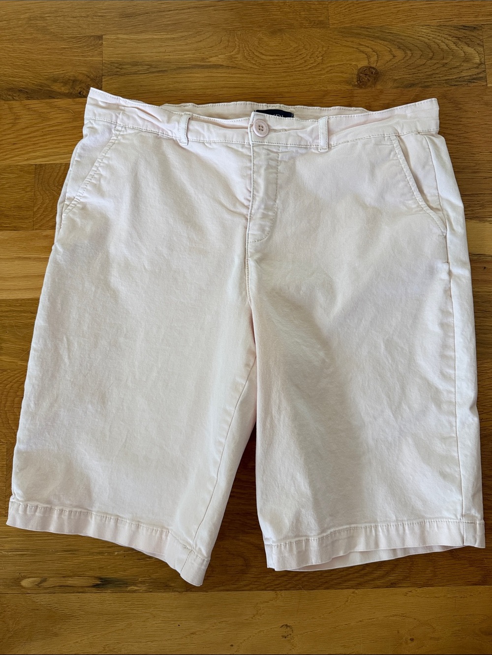 NYDJ Stretch Twill Bermuda Shorts in Light Primrose, Sz 10.